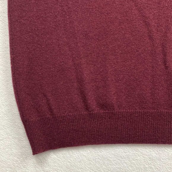 Club Room Fine Cashmere Knit V Neck Pullover Sweater Vest (Burgundy) - Picture 9 of 16